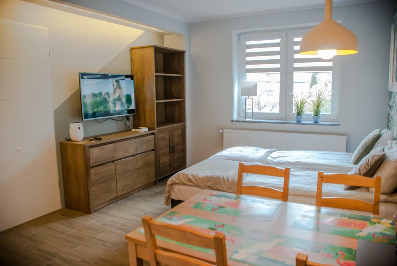 Noclegi "Boczna 5A" Apartamenty Goscinne Щавно-Здруй Екстериор снимка