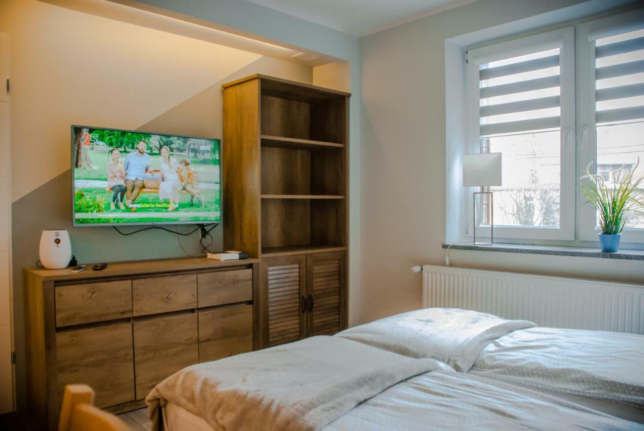 Noclegi "Boczna 5A" Apartamenty Goscinne Щавно-Здруй Екстериор снимка